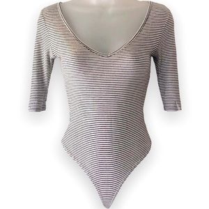 [Sadie & Sage] Flattering Striped, Ribbed V-Neck Bodysuit
